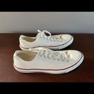 Converse White Chucks Size 10 like new